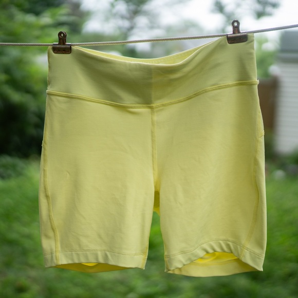 Outdoor Voices 6" Bike Shorts - Picture 2 of 6
